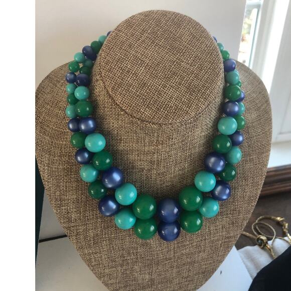 Vintage Blue Green Double Strand  Graduated Plastic Necklace - Picture 3 of 4